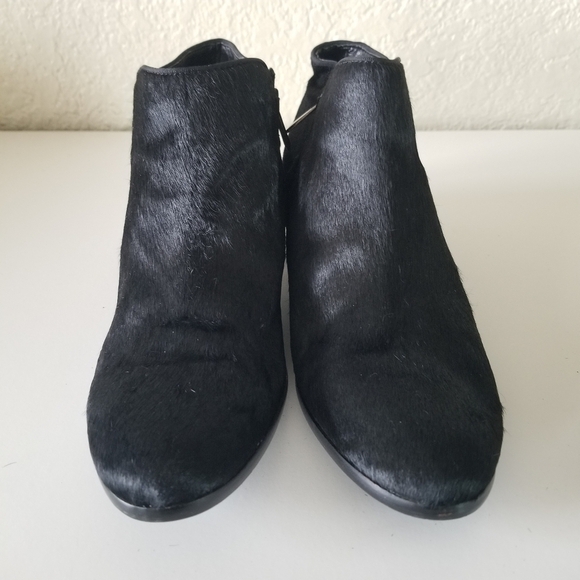 Sam Edelman | Dyed Cow Fur Petty Booties - Picture 3 of 9